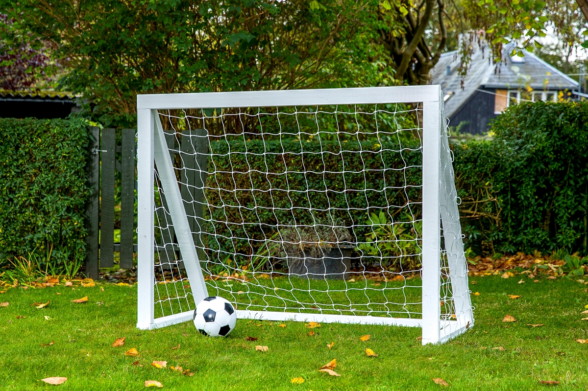 Billede af Fodboldmål i TRÆ - 150 cm x 120 cm med net i HVID - KRAFTIG KVALITET - HURTIG LEVERING