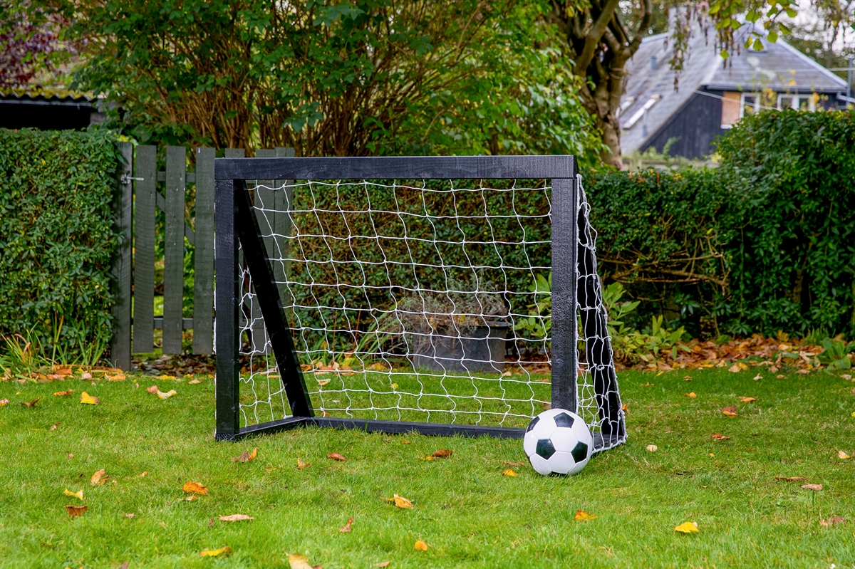 Billede af Fodboldmål i TRÆ - 125 cm x 100 cm med net i SORT - KRAFTIG KVALITET - HURTIG LEVERING