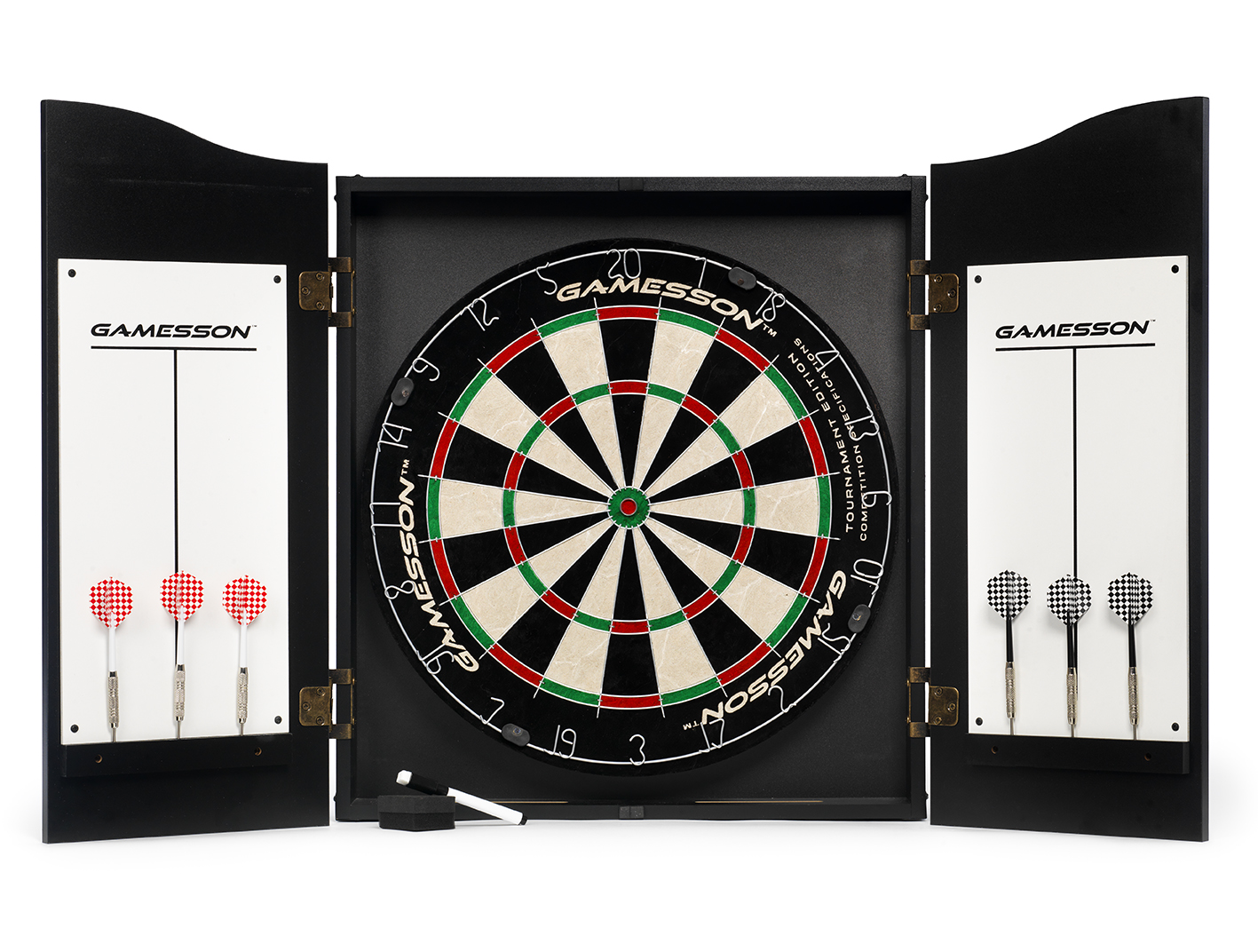 Gamesson PRO Complete - Professionel Dartskab med sisal skive, 6 pile, scoretavle, tusch og duster - HURTIG LEVERING