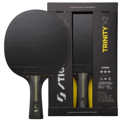 Stiga Trinity V2 - Kraftfuldt 3-stjernet bordtennisbat med god f�ling og spin - HURTIG LEVERING! 