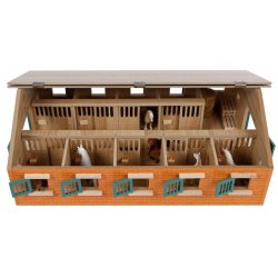 Kids Globe Hestestald i tr med 9 bokse - (Mlestok 1:32)